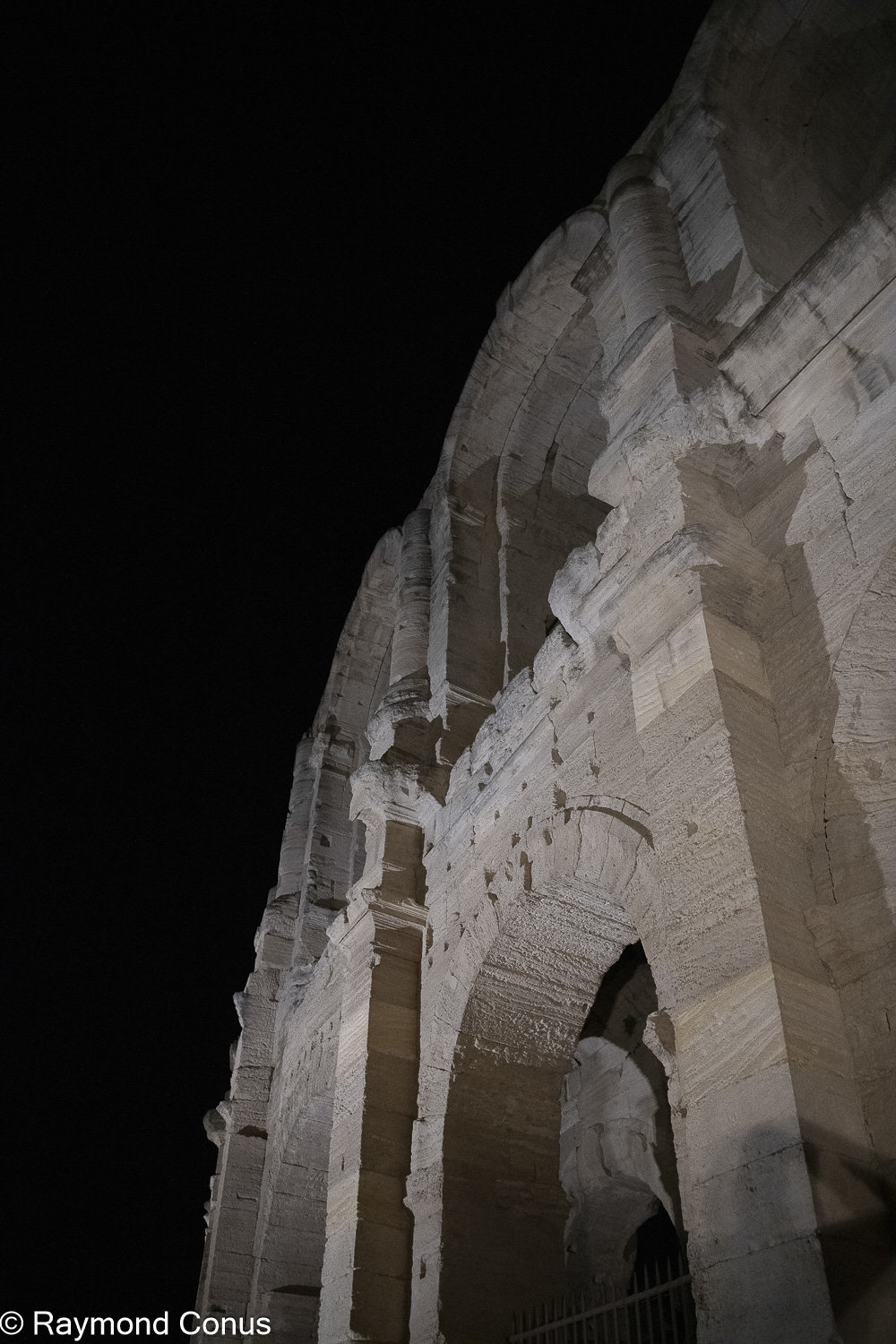 Arles la nuit (19)