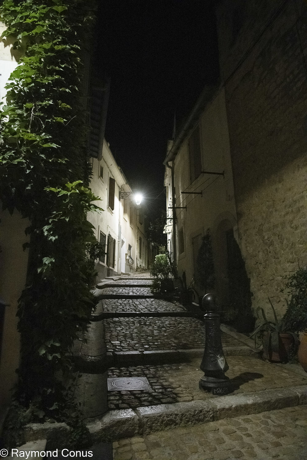 Arles la nuit (21)