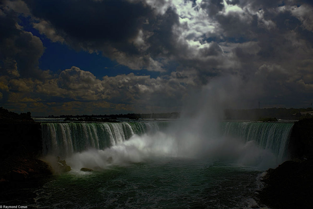 Les chutes du Niagara at midnight (3)
