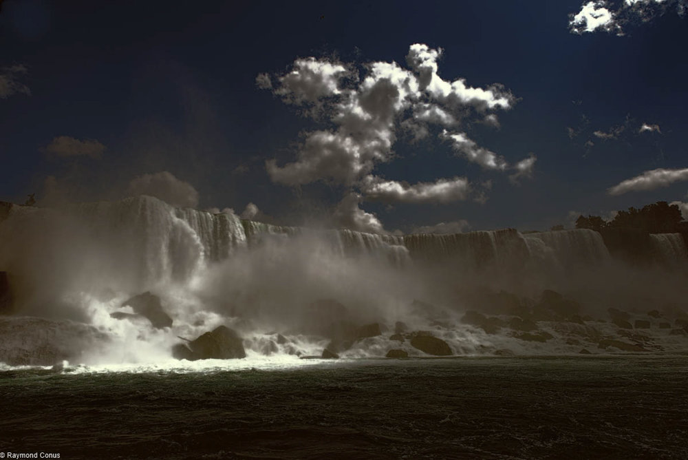 Niagara Falls at midnight (12)