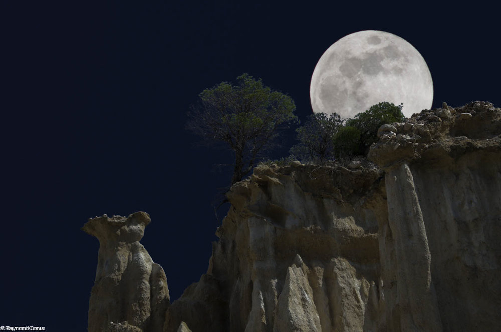 The organs of Ille-sur-Têt under the moon (41)