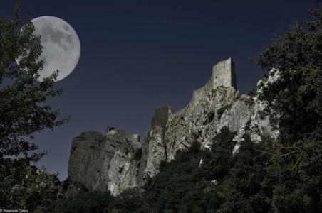 Peyrepertuse castle under the moon (1)