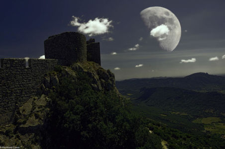 Peyrepertuse castle under the moon (4)