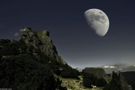 Peyrepertuse castle under the moon (5)