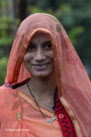 Women (33)